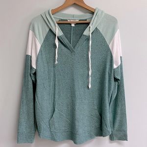 MARKET & SPRUCE HOODIE - LARGE